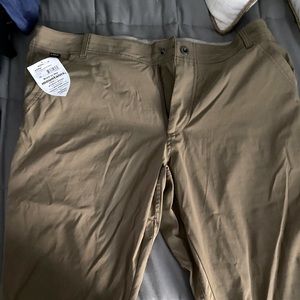 Men’s Kuhl pants size 38 NWT